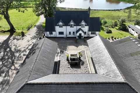 undefined, Tynreithyn, Tregaron
