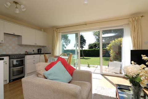 2 bedroom park home for sale, St. Margarets-At-Cliffe, Dover, Kent, CT15