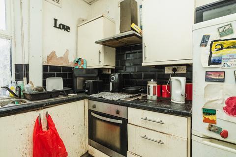 undefined, Cross Street, Doncaster DN4