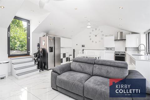 2 bedroom end of terrace house for sale, Hogges Close, Hoddesdon