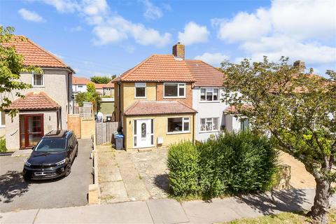 73 Grenville Road, New Addington, Croydon, CR0 0NZ