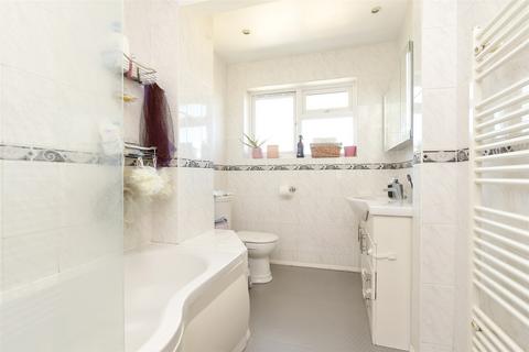 73 Grenville Road, New Addington, Croydon, CR0 0NZ
