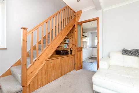 73 Grenville Road, New Addington, Croydon, CR0 0NZ