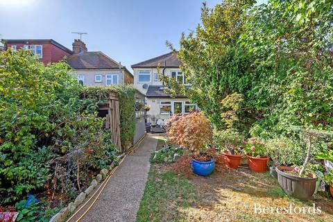 undefined, Dorset Avenue, Romford, RM1