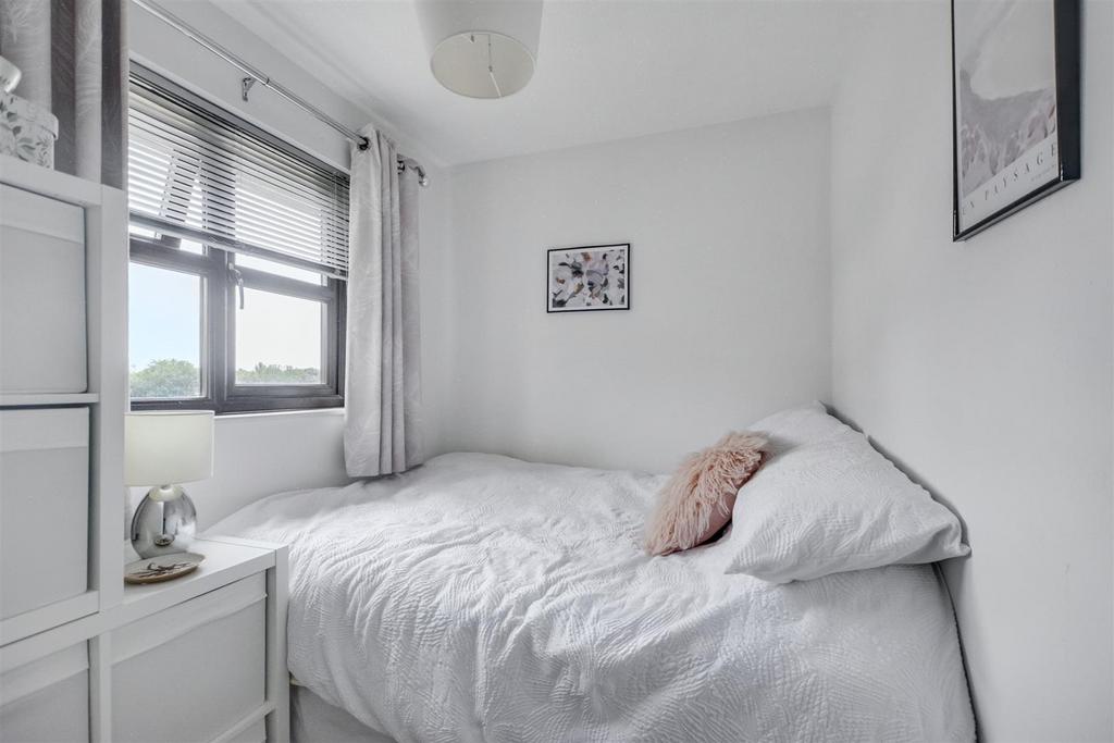 Bedroom 4.jpeg