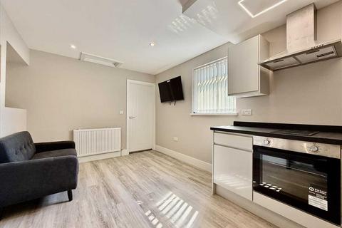 6 bedroom house share to rent, Pentyre Terrace, Plymouth