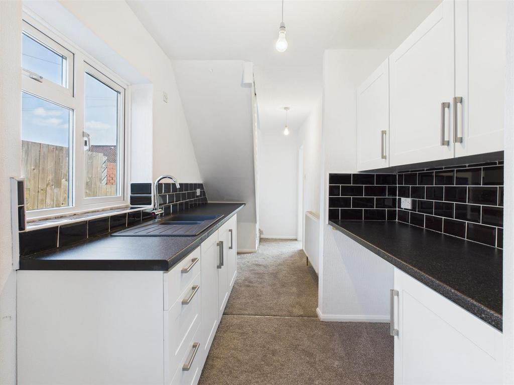 Kitchen: