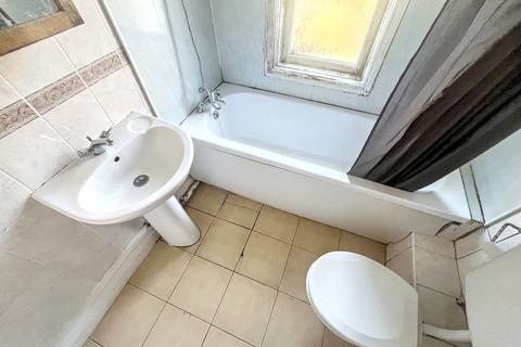42 Angle Street, Middlesbrough, TS4 2JA