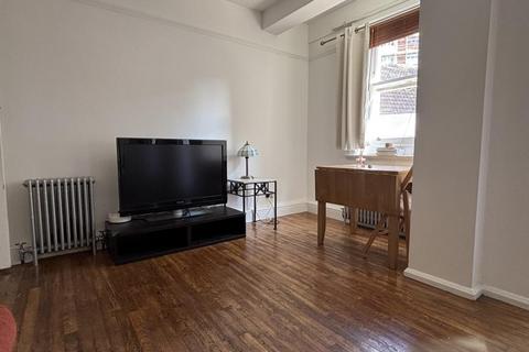 Studio to rent, Abbey Road,  London,  NW8