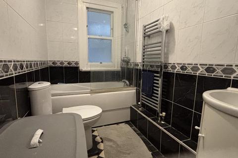 Studio to rent, Abbey Road,  London,  NW8
