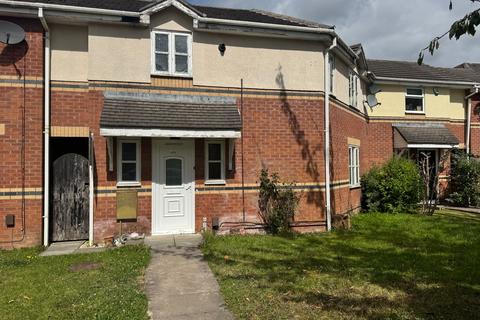 3 bedroom terraced house to rent, Thirlmere Road, Manchester, M22