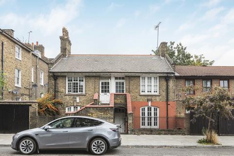 4 Walton Villas, London, N1 5AN