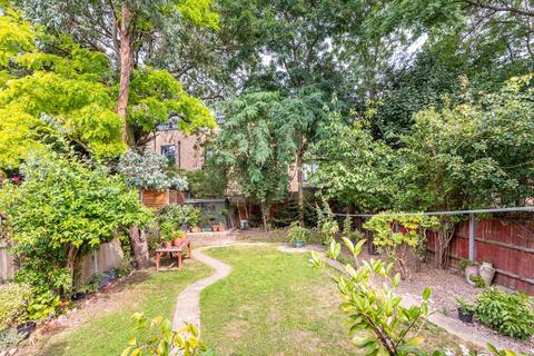 undefined, Empress Avenue, Highams Park, London, E4