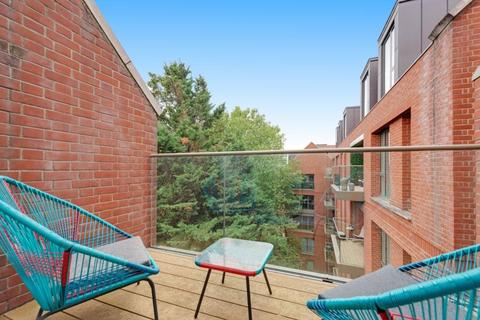 2 bedroom apartment to rent, Kidderpore Avenue, Hampstead, NW3