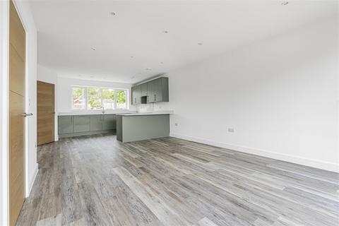 3 bedroom terraced house for sale, Northfield Avenue, Cambridge CB4