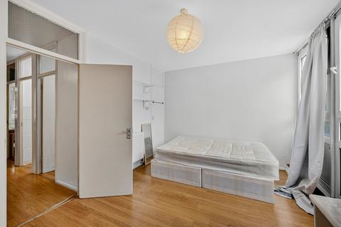 3 bedroom maisonette for sale, Stanhope Street, London