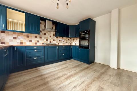 4 bedroom terraced house for sale, Queens Road, Carterton, Oxfordshire, OX18