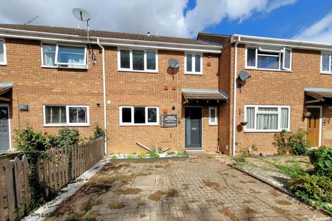 4 bedroom terraced house for sale, Queens Road, Carterton, Oxfordshire, OX18