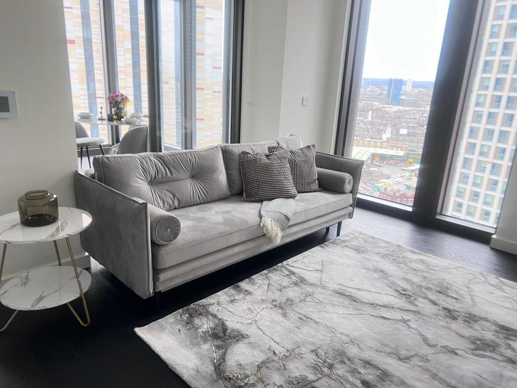 2 bedroom 2 bathroom flat for rent