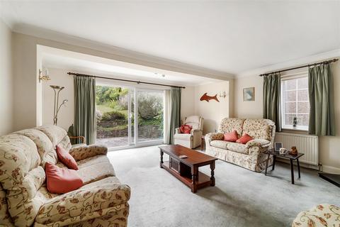 4 bedroom detached house for sale, Hillside, Banstead