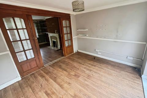 3 bedroom semi-detached house for sale, Central Drive, Lower Gornal