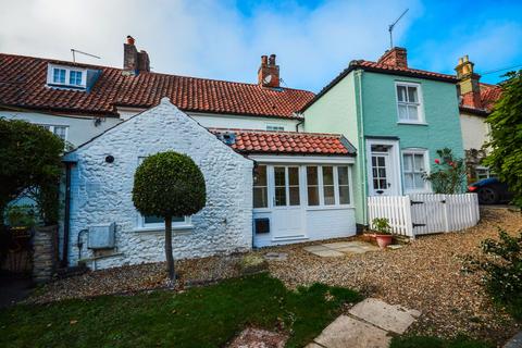 3 bedroom terraced house to rent, Wells-next-the-Sea