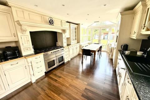 6 bedroom semi-detached house for sale, Park Road, Hartlepool