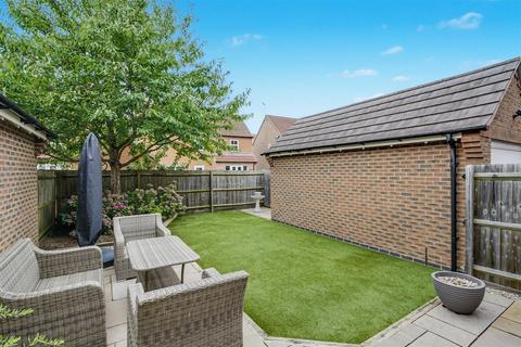 3 bedroom detached house for sale, Circuit Drive, Long Eaton