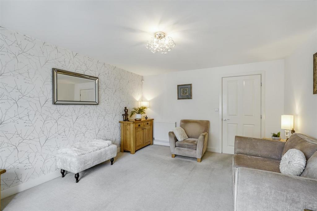 Lounge/Sitting Room
