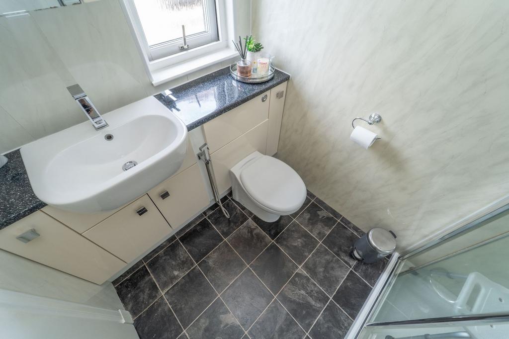 Primary En-suite