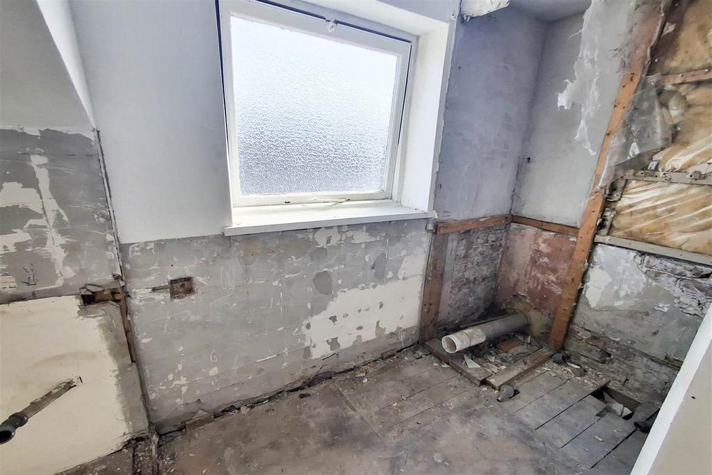 Flat 3 Shower