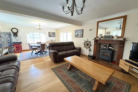 undefined, Welton Road, Daventry