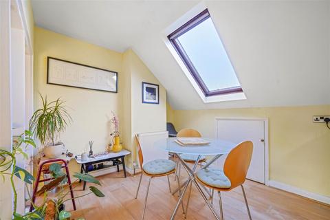 1 bedroom flat for sale, 33 Nelson Road, London N8