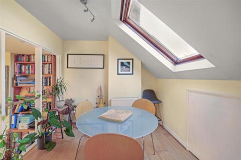 1 bedroom flat for sale, Nelson Road, London N8