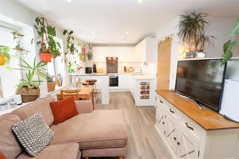 1 bedroom apartment for sale, Church Road, Fleet GU51