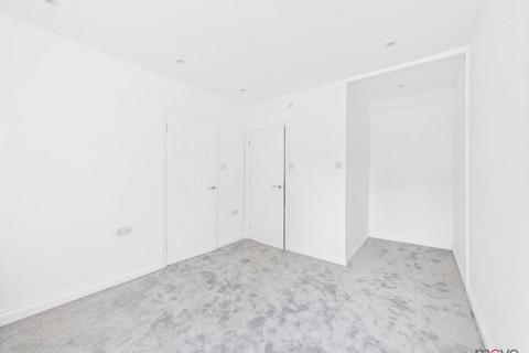 61 Deans Way, Gloucester, GL1 2PZ