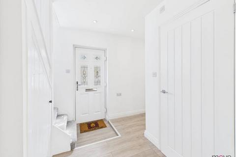 61 Deans Way, Gloucester, GL1 2PZ
