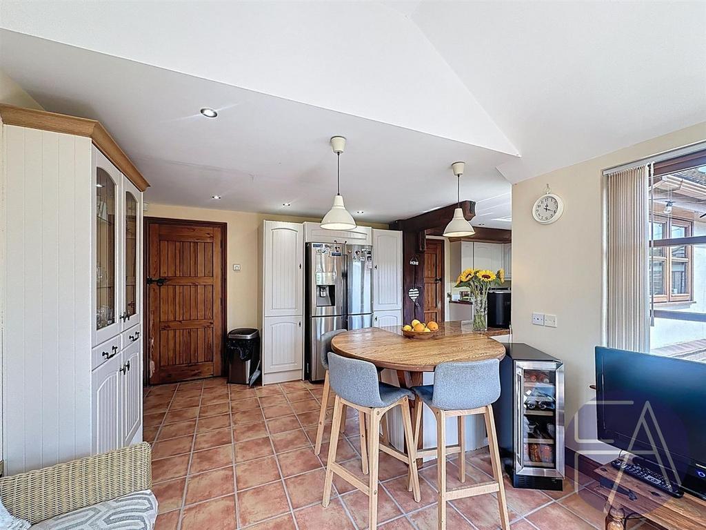 Kitchen/breakfast area