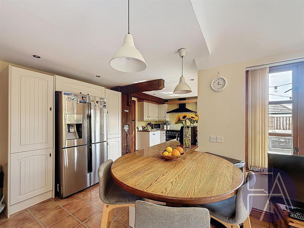 Kitchen/breakfast area