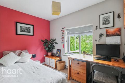 12 Hillside Close, Headley Down, Bordon, GU35 8BL