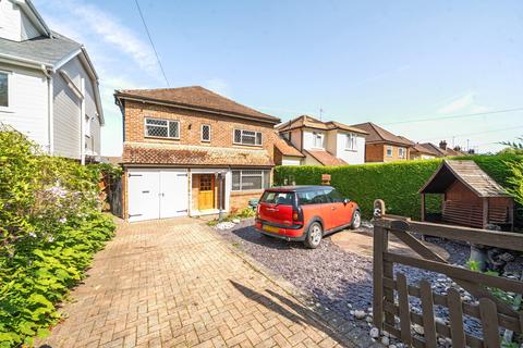 Greenfield Road, Farnham, Surrey, GU9