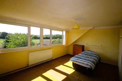 undefined, Cranston Park Avenue, Upminster RM14