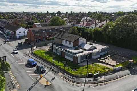 Pub to rent, 5 Lisburne Lane Stockport SK2 5RH