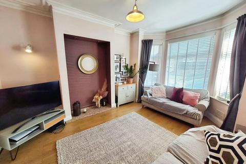 3 bedroom end of terrace house for sale, Gordon Road, Monton, M30