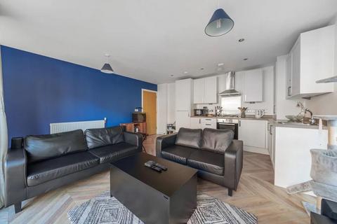 undefined, Avebury Avenue, Tonbridge, TN9 1TL