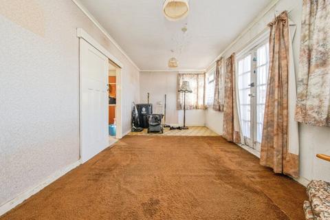 3 bedroom bungalow for sale, Glebe Way, Jaywick, Clacton-on-Sea