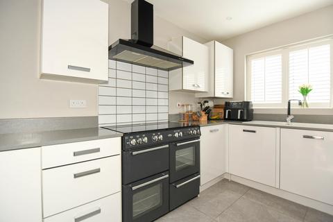 2 Alnwick Road, Trowbridge, BA14 6FQ