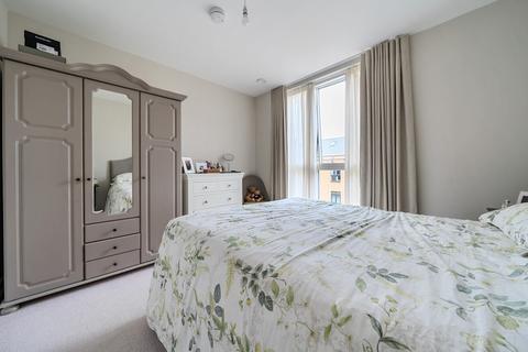 2 bedroom flat for sale, Fellowes Rise, Winchester, Hampshire, SO22
