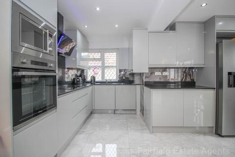 45 Compton Place, Watford, WD19 5HF