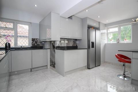 45 Compton Place, Watford, WD19 5HF